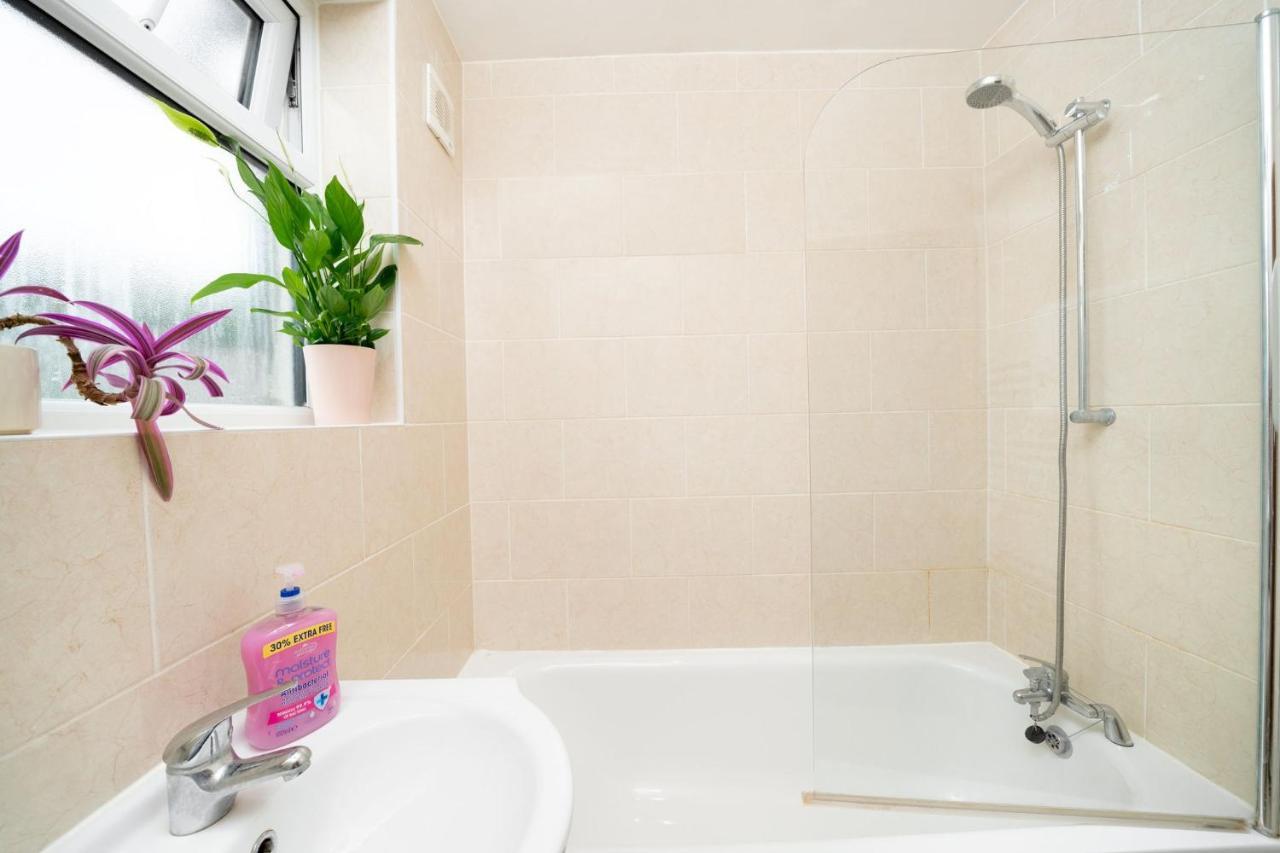 F5 Private Double Room Londyn Zewnętrze zdjęcie